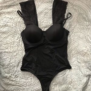 Bebe Bodysuit w/ Floral Straps